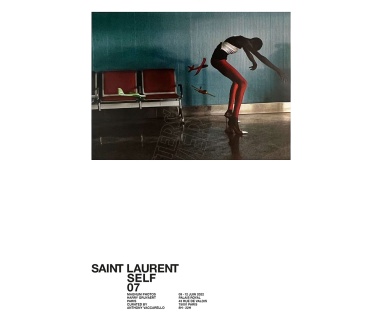 Affiche originale de l'exposition SELF 07 par Yves Saint Laurent vu par Harry Gruyeart